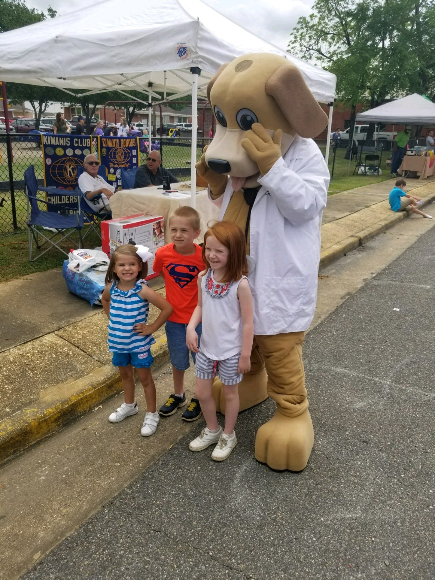 wags &amp; 3 kids MainStreet Family Care