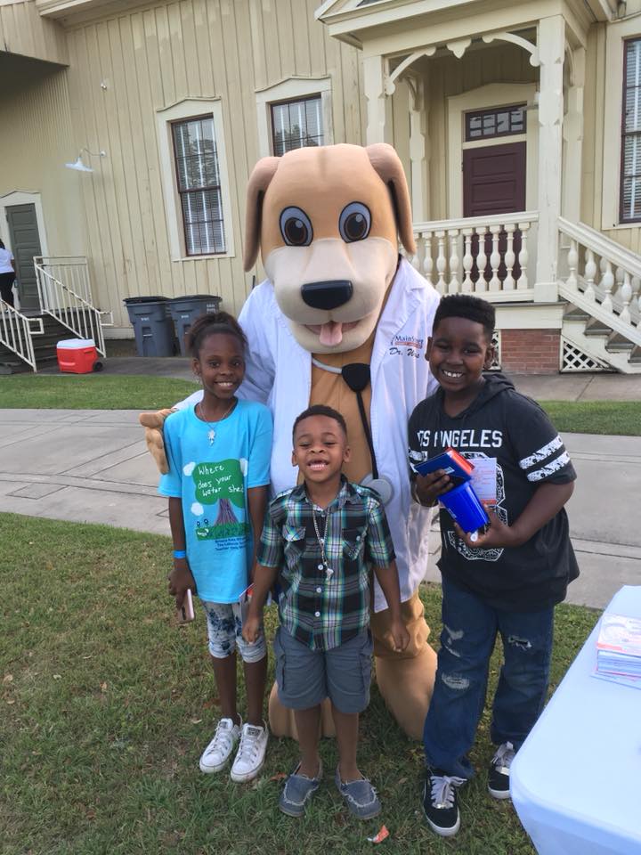 MainStreet Mascot with Kids May Movie Night