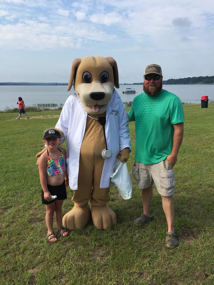 MainStreet Mascot at Eufaula Boat Races