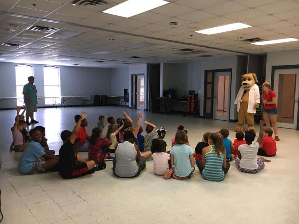 MainStreet Mascot talks to kids about dangers of summertime activities